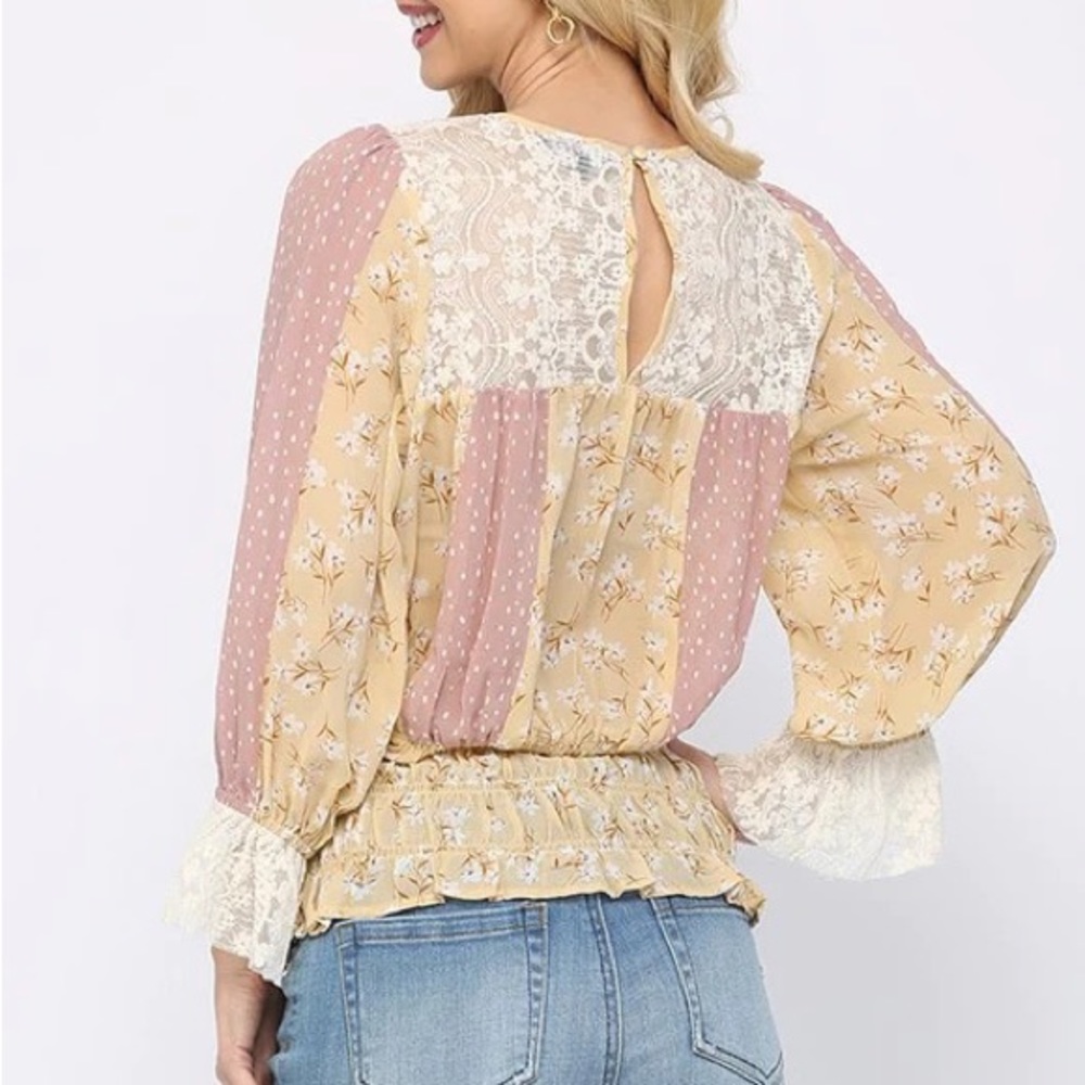 Floral and Lace Chiffon Blouse, Gigio Brand, women’s‎ medium - Picture 2 of 4